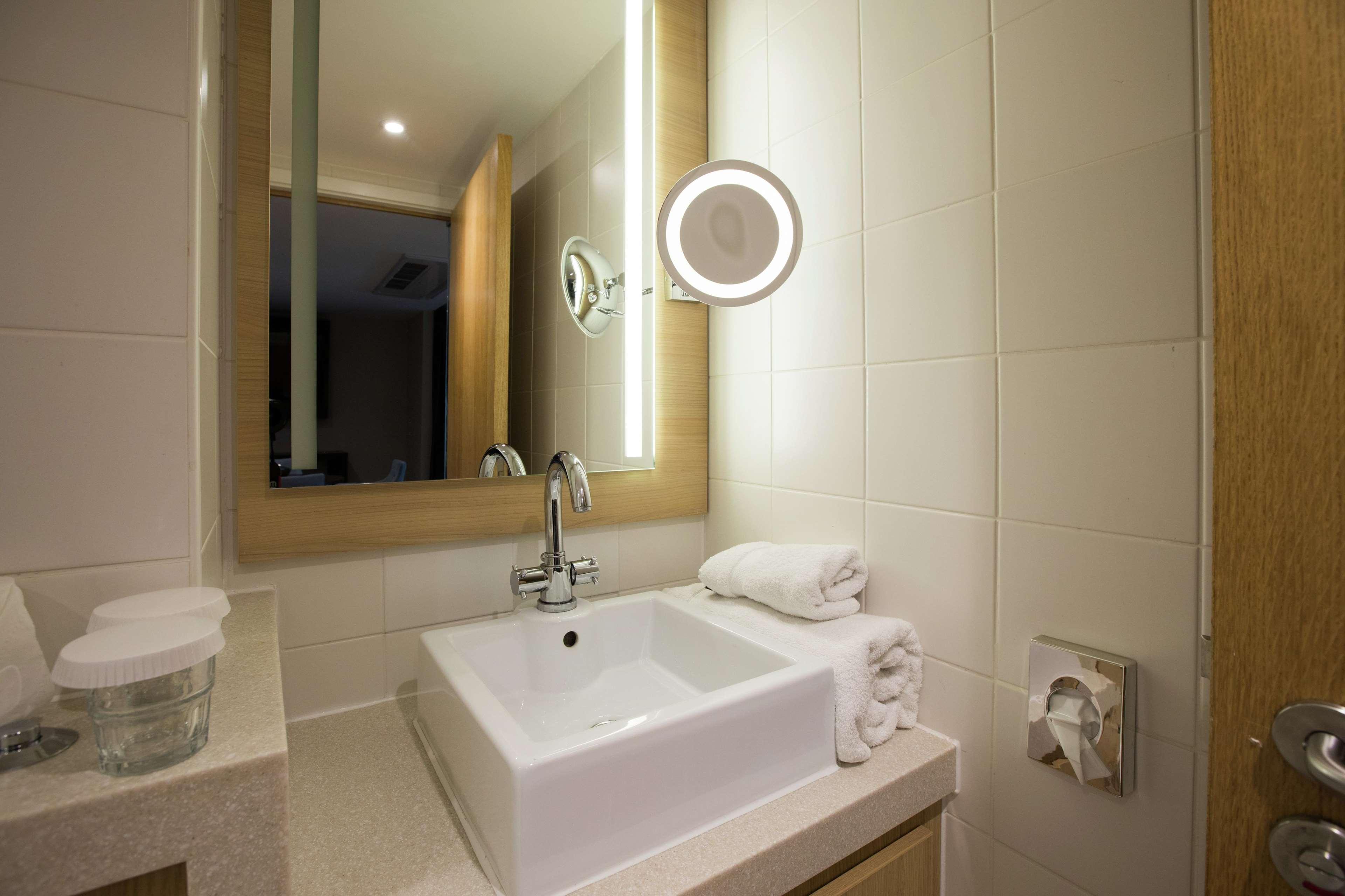 Doubletree By Hilton Coventry Building Society Arena Hotel Ngoại thất bức ảnh